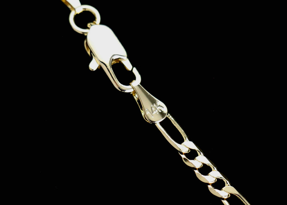 Figaro chain with oval rose charm