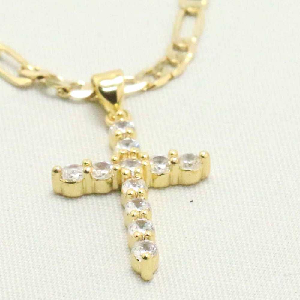 Figaro chain with studded diamond charm
