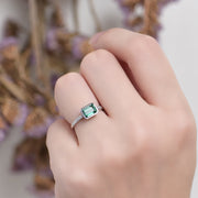 Silver ring with Emerald